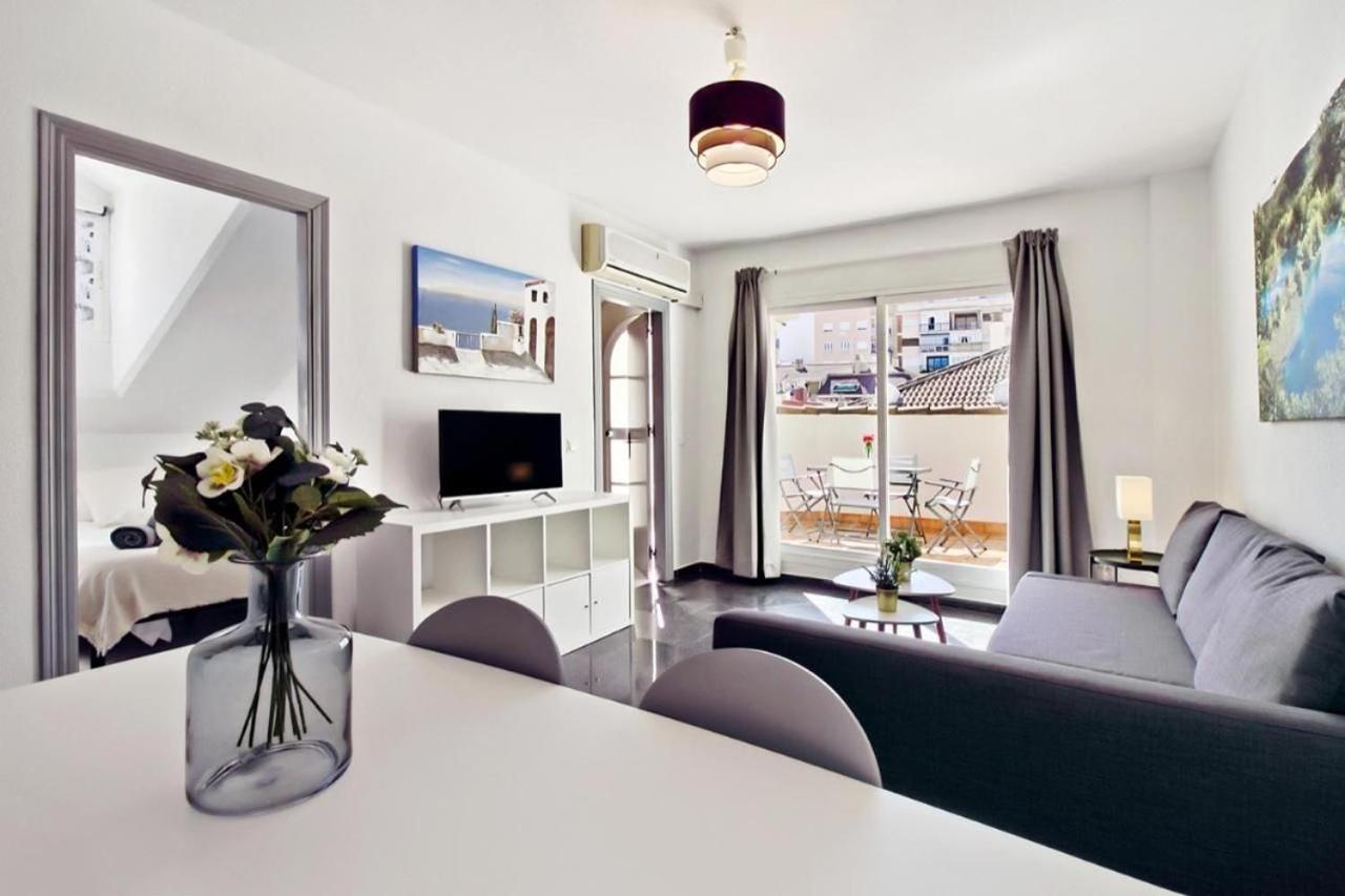 Atico Con Terraza Privada En Malaga Centro Lägenhet Exteriör bild