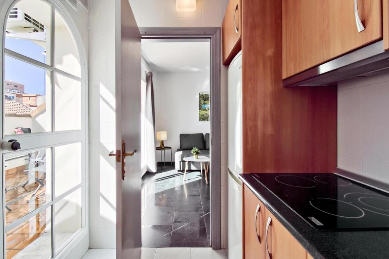 Atico Con Terraza Privada En Malaga Centro Lägenhet Exteriör bild